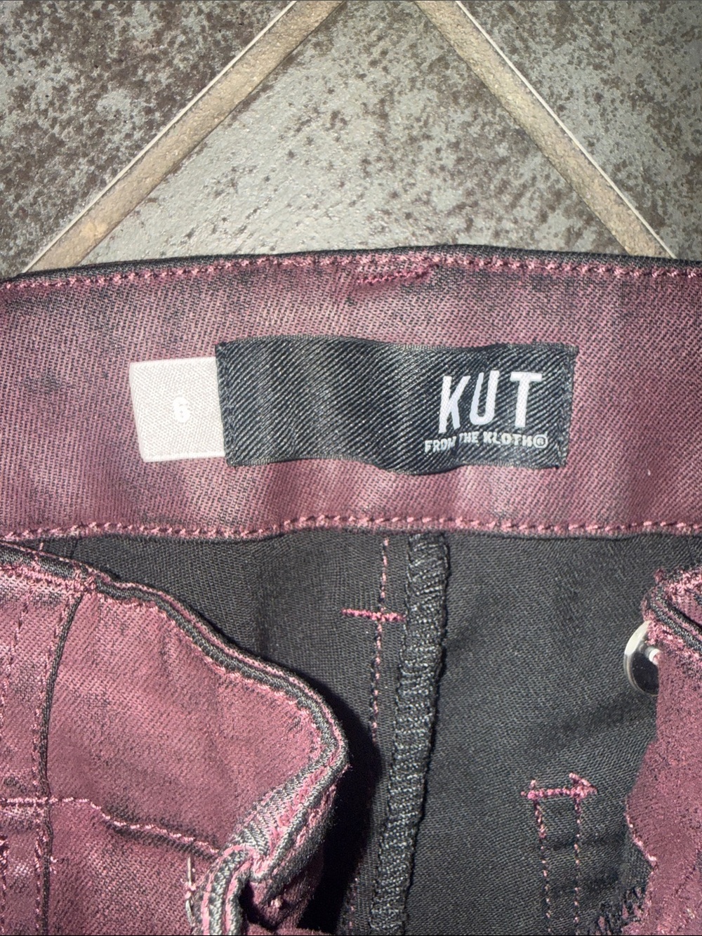Kut From The Kloth Shimmery Plum Metallic Ankle Zip Crop Jeans - Picture 2 of 7